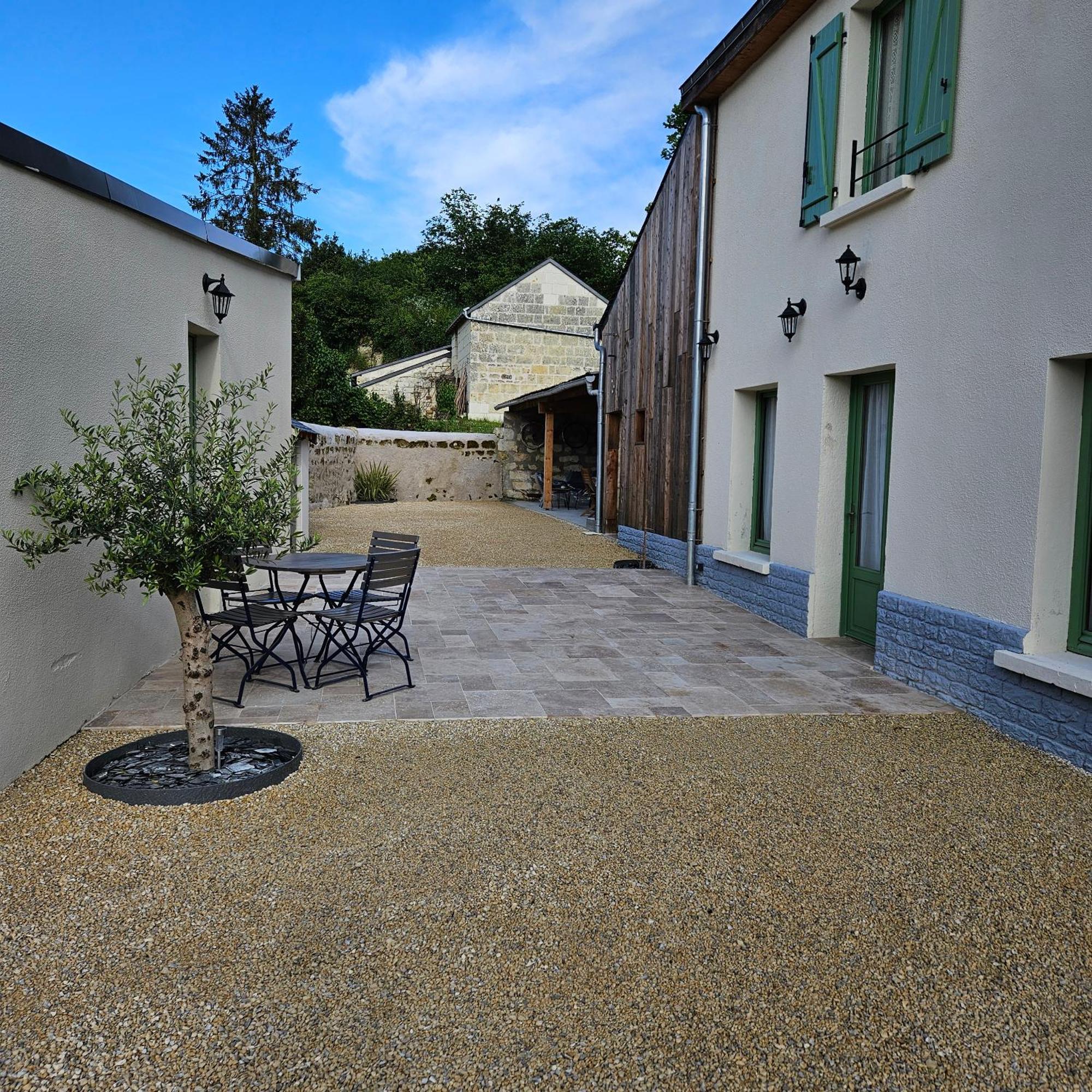 Gite Le Montinho Fontevraud-l'Abbaye Exterior foto